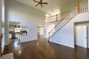 3 Barton Creek Ct, Lake in the Hills, IL 60156 - Photo 7