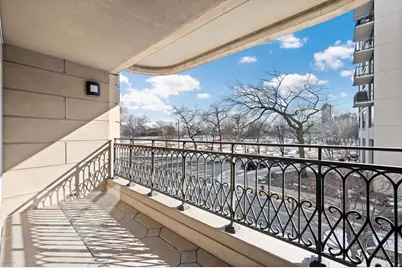 2550 N Lakeview Avenue #S201, Chicago, IL 60614 - Photo 17