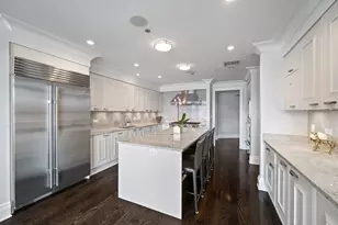 2550 N Lakeview Ave, Chicago, IL 60614 - Photo 13