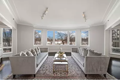 2550 N Lakeview Avenue #S201, Chicago, IL 60614 - Photo 5