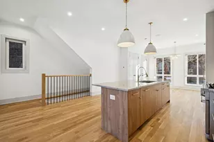 2246 W Lyndale St, Chicago, IL 60647 - Photo 5