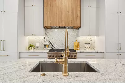 2246 W Lyndale Street #1, Chicago, IL 60647 - Photo 9