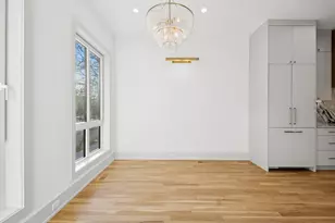 2246 W Lyndale St, Chicago, IL 60647 - Photo 7