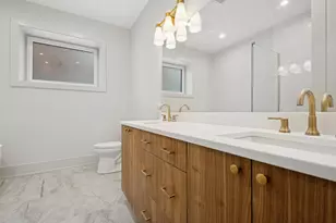 2246 W Lyndale St, Chicago, IL 60647 - Photo 17