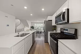 1561 Sequoia Wy, Pingree Grove, IL 60140 - Photo 5