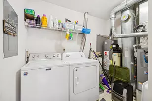 305 Crestview Dr, Wauconda, IL 60084 - Photo 11