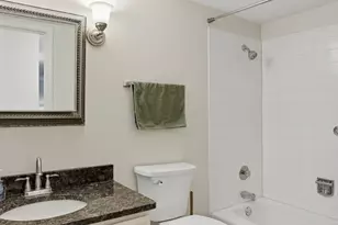 440 Raintree Ct, Glen Ellyn, IL 60137 - Photo 23