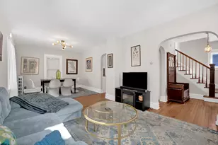 1813 Lincoln St, Evanston, IL 60201 - Photo 3