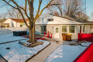 1035 8th Ave, Belvidere, IL 61008 - Photo 7