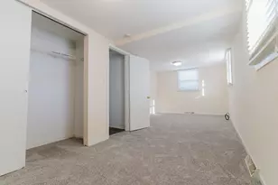 1035 8th Ave, Belvidere, IL 61008 - Photo 25