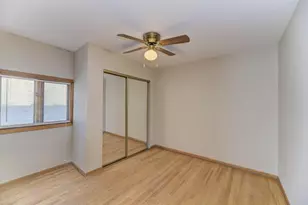 28W313 Batavia Rd, Warrenville, IL 60555 - Photo 23