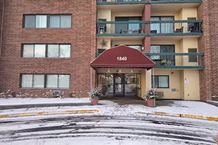 1840 Huntington Blvd, Hoffman Estates, IL 60169 - Photo 1