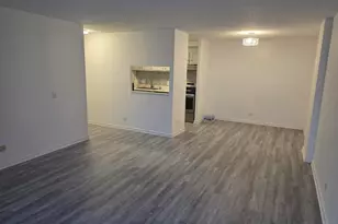 1840 Huntington Blvd, Hoffman Estates, IL 60169 - Photo 9