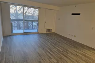 1840 Huntington Blvd, Hoffman Estates, IL 60169 - Photo 7