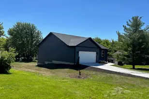 25179 N 2175 East Rd, Lexington, IL 61753 - Photo 5