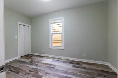 1240 W 74th Place, Chicago, IL 60636 - Photo 9