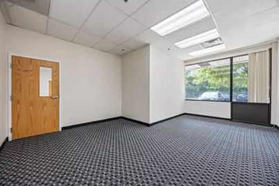 [Address not provided], Lisle, IL 60532 - Photo 7