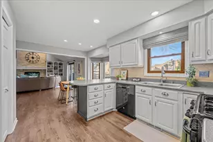 1271 Herrington Rd, Geneva, IL 60134 - Photo 13