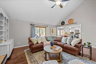 1271 Herrington Rd, Geneva, IL 60134 - Photo 21