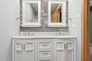 15317 Orchard Ln, Oak Forest, IL 60452 - Photo 11