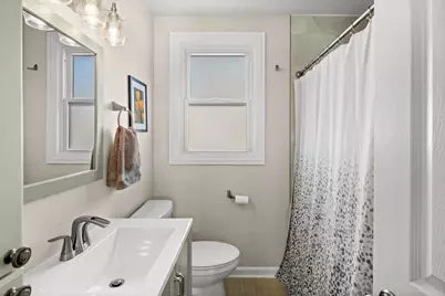 817 E Forest Avenue, Wheaton, IL 60187 - Photo 17