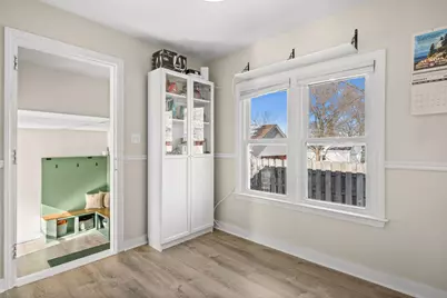 817 E Forest Avenue, Wheaton, IL 60187 - Photo 13