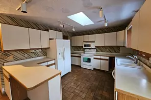 4106 Eaton Dr, Rockford, IL 61114 - Photo 7