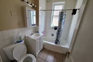 3742 W Montrose Ave, Chicago, IL 60618 - Photo 3