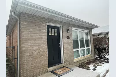 8511 S Parkside Avenue, Burbank, IL 60459 - Photo 1