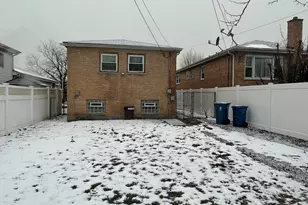 8511 S Parkside Ave, Burbank, IL 60459 - Photo 21