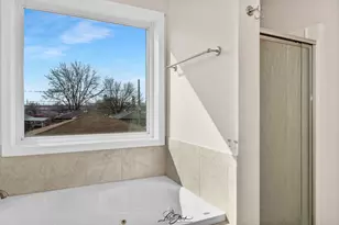 12704 S Muskegon Ave, Chicago, IL 60633 - Photo 17