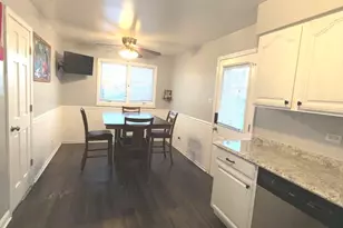 12704 S Muskegon Ave, Chicago, IL 60633 - Photo 9