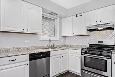 12704 S Muskegon Avenue, Chicago, IL 60633 - Photo 9