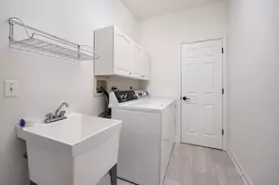 3135 Wild Meadow Ln, Aurora, IL 60504 - Photo 15