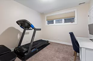 1645 W Wolfram St, Chicago, IL 60657 - Photo 27