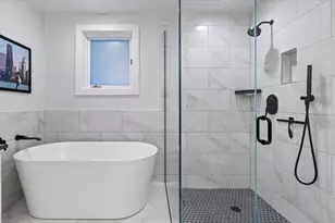 1645 W Wolfram St, Chicago, IL 60657 - Photo 23