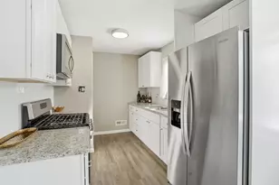 537 E 161st Pl, South Holland, IL 60473 - Photo 7