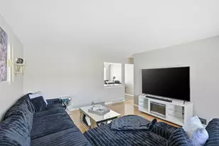 537 E 161st Pl, South Holland, IL 60473 - Photo 5