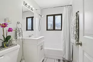 537 E 161st Pl, South Holland, IL 60473 - Photo 11