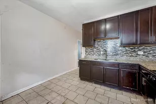 7542 S Peoria St, Chicago, IL 60620 - Photo 11