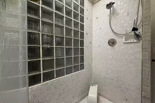 952 N Linden Ave, Decatur, IL 62522 - Photo 43