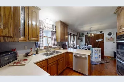 952 N Linden Avenue, Decatur, IL 62522 - Photo 17