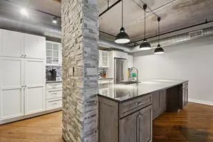 411 W Ontario St, Chicago, IL 60654 - Photo 7