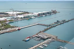 155 N Harbor Dr, Chicago, IL 60601 - Photo 3