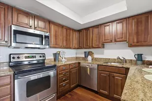 155 N Harbor Dr, Chicago, IL 60601 - Photo 9