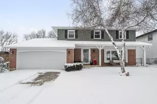 1213 Selwyn Ln, Buffalo Grove, IL 60089 - Photo 1
