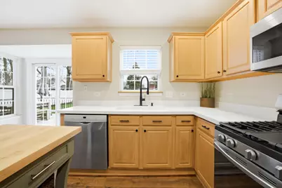 1331 S 7th Street, Saint Charles, IL 60174 - Photo 7