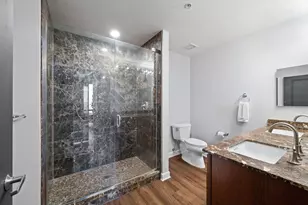 100 E 14th St, Chicago, IL 60605 - Photo 15