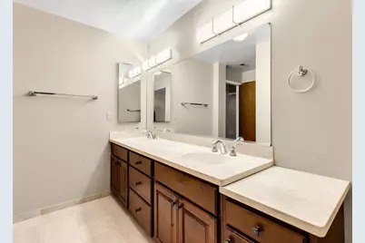 129 Acacia Circle #106E, Indian Head Park, IL 60525 - Photo 17