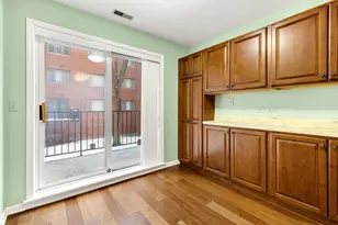 129 Acacia Cir, Indian Head Park, IL 60525 - Photo 11